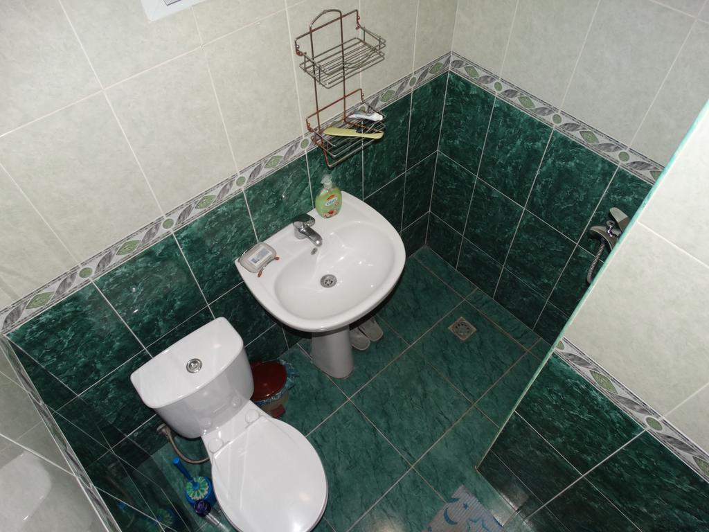 Hotel Sano Kutaisi Habitación foto